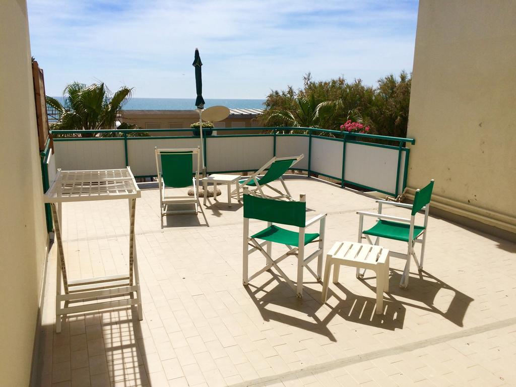 Lungomare Hotel マリーナ・ディ・チェーチナ 部屋 写真