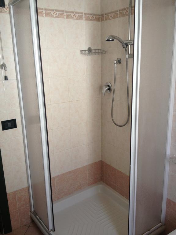 Lungomare Hotel マリーナ・ディ・チェーチナ 部屋 写真